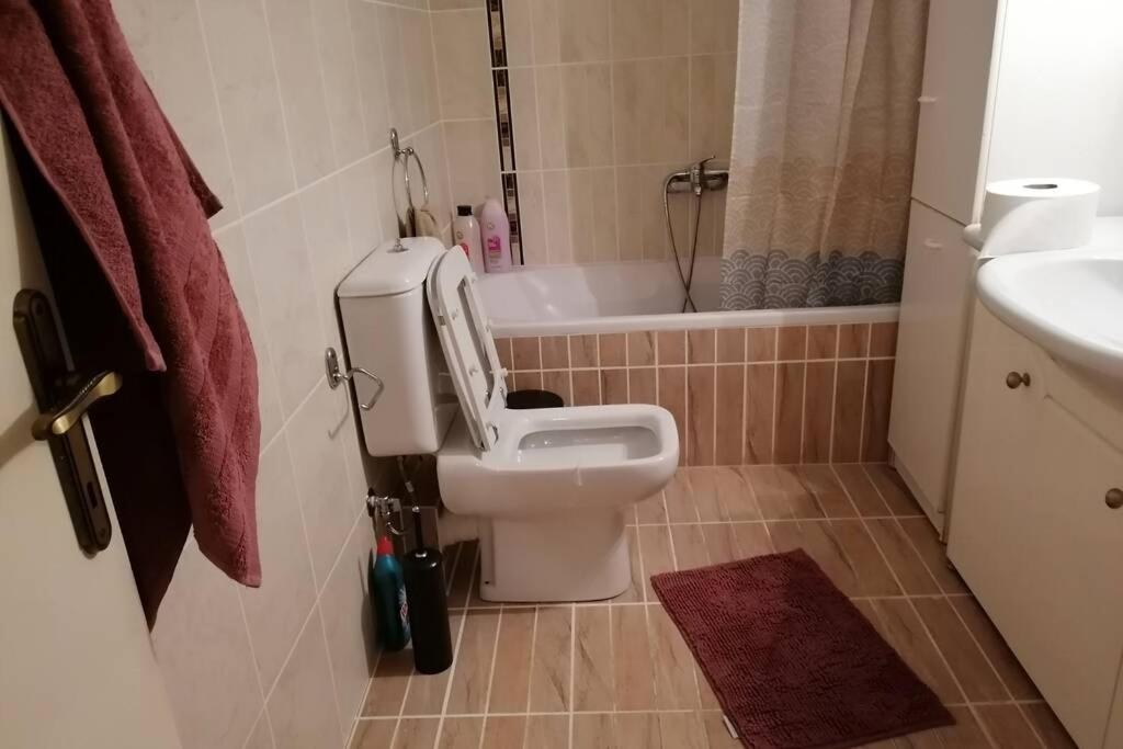 Debby'S Central Apartment Kavala Dış mekan fotoğraf